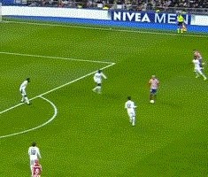 华体会官网-【国王杯】本泽马加时反超 皇马3比1逆转10人马竞