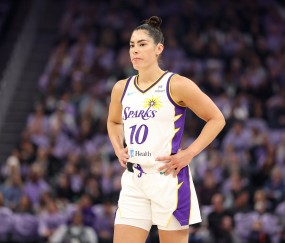 美媒评WNBA交易：普拉姆领衔最佳5人，劳埃德等4人尚需观察