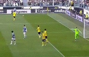 华体会-【意甲】莫拉塔造2红+补时助攻 尤文主场1比1平